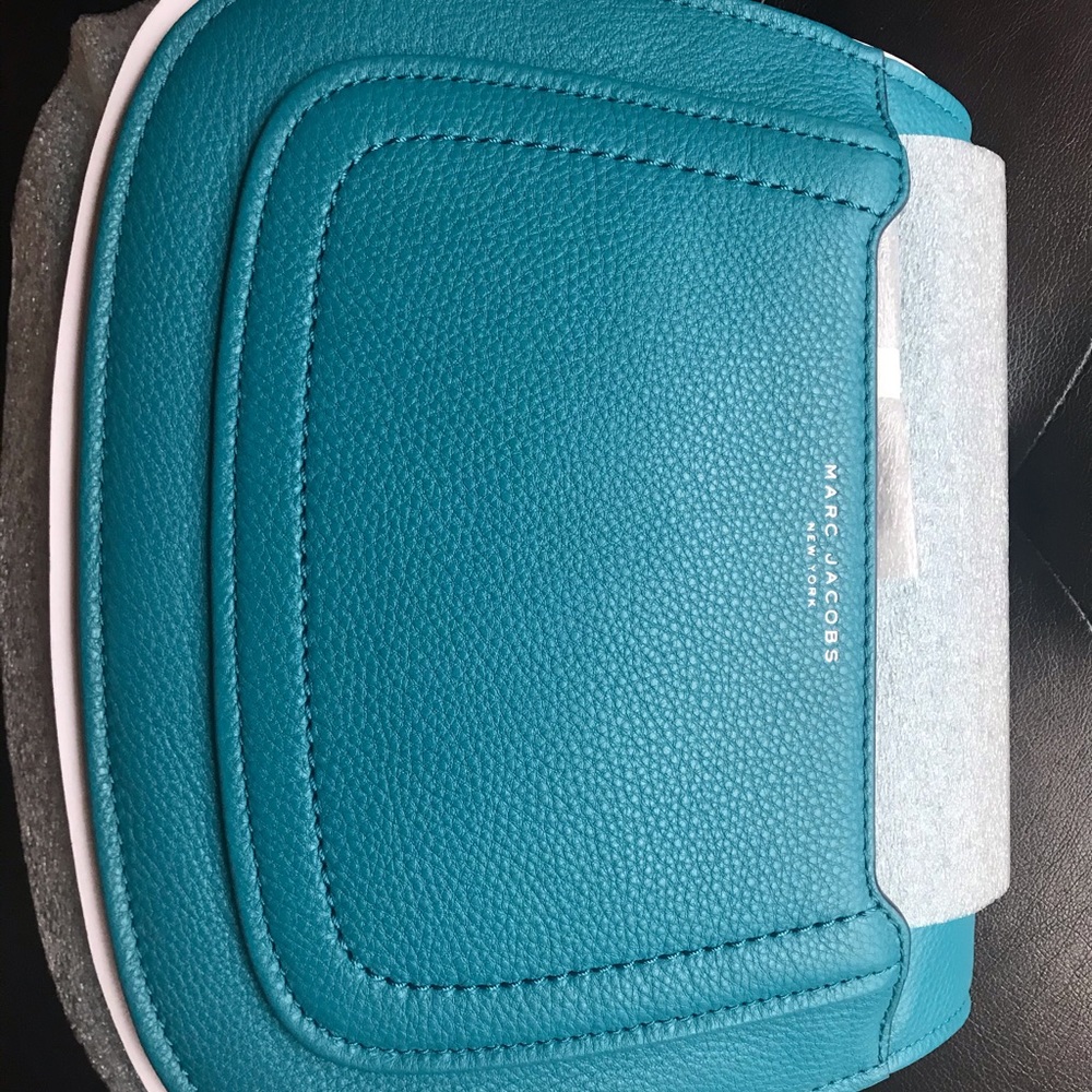Marc Jacobs leather purse